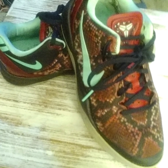 Nike Other - Youth NIKE KOBE 8 PIT VIPER BBALL SHOES SZ 3.5Y